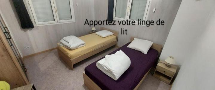 Le Barcares Logement Climatise Pour 6 Personnes, Draps Et Serviettes Non Fournis Air-Conditioned Accommodation For 6 People, Sheets And Towels Not Provided Alojamiento Con Aire Acondicionado Para 6 Personas, Sabanas Y Toallas No Incluidas Luaran gambar